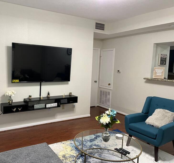 Home Away From Home-Cozy 2 Bdrm Condo/Med Cntr/Nrg Хьюстон Экстерьер фото